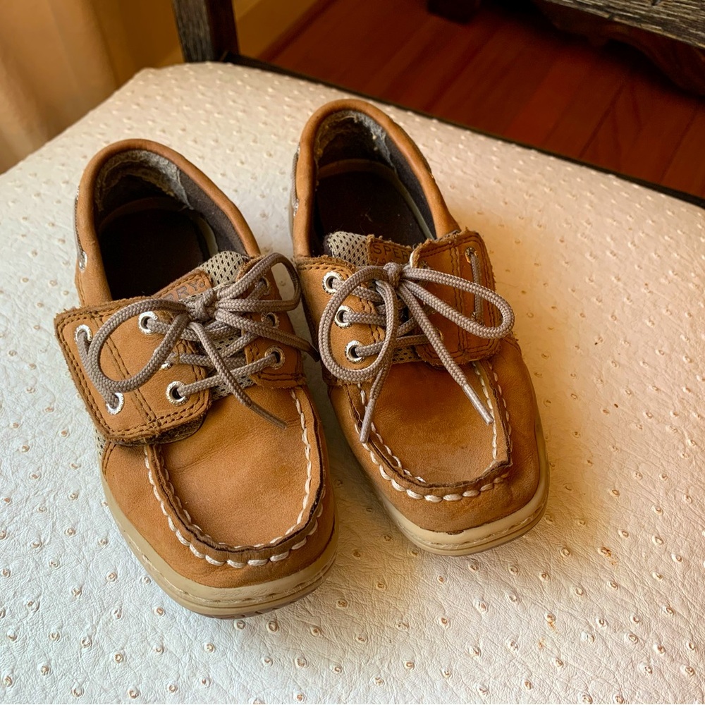 Boys Sperry billfish shoes, 10.5M